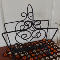 Vintage metalen krantenbak