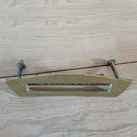 Vintage retro brievenbus van brons