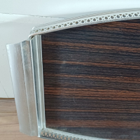 Vintage dienblad ijzer en kunststof houtmotief