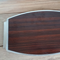 Vintage dienblad ijzer en kunststof houtmotief