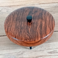 Vintage blikken trommel op pootjes met houtlook folie