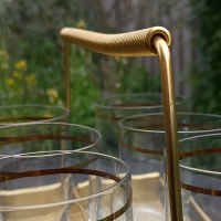 Vintage rekje met borrelglaasjes