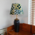 Lamp met vintage keramieken voet en Afrikaans motief