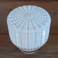 Vintage wit glazen plafondlampje met geribbelde structuur