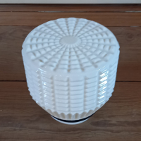 Vintage wit glazen plafondlampje met geribbelde structuur