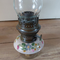 Antieke Majolica lamp met bloemmotief