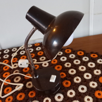Vintage bureaulamp met bruine teint