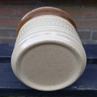 Vintage bloempot in beige en bruin