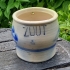 Antieke zoutpot in blauw en creme glazuur