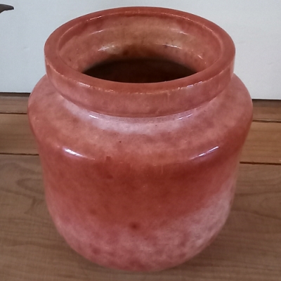 Vintage bloempot/vaas met rood roze glazuur