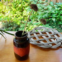 Vintage vaasje W. Germany in bruin en roodtinten