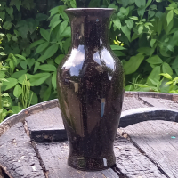 Vintage vaasje W. Germany zwart met gouden stipjes