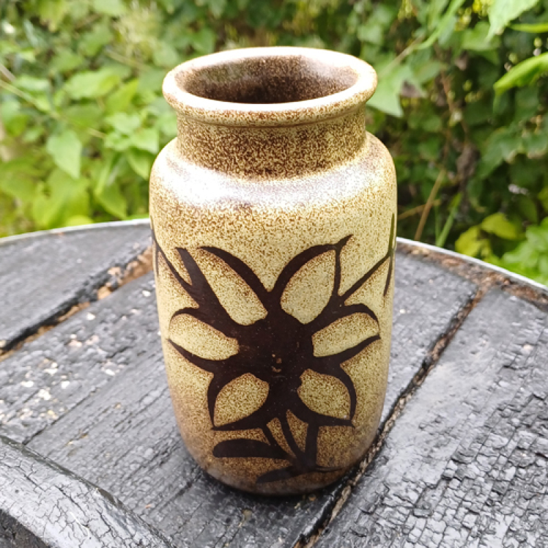 Vintage vaasje West Germany Scheurich met plantafbeeldingen