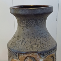 Vintage vaasje met bloemmotief Austria