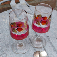 Sherry en portglaasjes in goud en roze