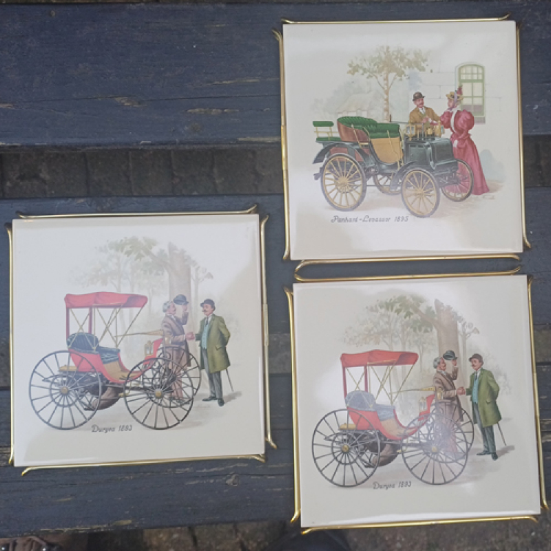 Tegel onderzetters met afbeelding rijtuigjes voor pannen