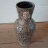 West Germany fatlava vaas bruin wit met handvat